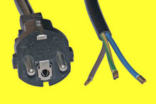 Netzkabel Schutzkontaktstecker 180º/35mm+AEH schwarz 1,5mm²