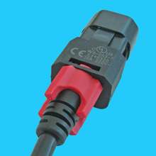 zLock C13/C14 Kabel 1,0m schwarz, 3x 1,04mm²